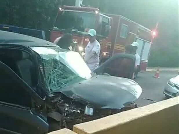 Imagem de compartilhamento para o artigo Motorista fica ferida após colisão violenta contra mureta de ponte em São Gabriel do Oeste da MS Todo dia